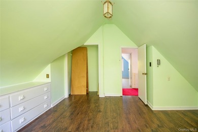 Tudor home located in one of the most sought after waterfront - photo 26