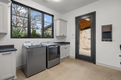 First time to market, this custom estate built by Kenneth Graham - photo 32
