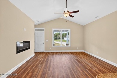 Another ''Magnolia Contractors'' offering. This home was built - photo 4