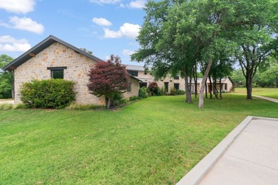 First time to market, this custom estate built by Kenneth Graham - photo 37