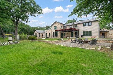 First time to market, this custom estate built by Kenneth Graham - photo 40