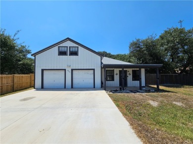 (private lake, pond, creek) Home For Sale in Rockport Texas