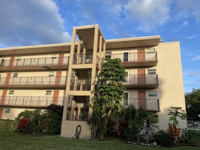 (private lake, pond, creek) Condo For Sale in Palm Springs Florida