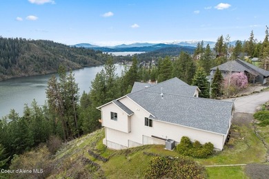 A rare find - this Fernan Lakefront property comes with the best - photo 2