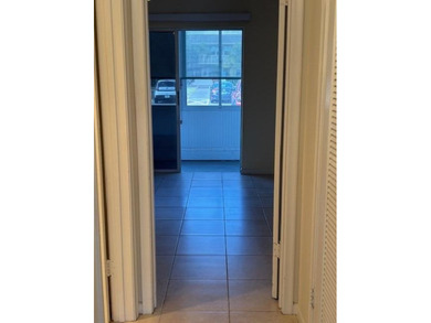 Beautiful updated First floor, 1 Bed/1Bath corner unit. New - photo 7