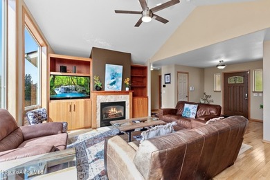 A rare find - this Fernan Lakefront property comes with the best - photo 9