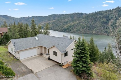 A rare find - this Fernan Lakefront property comes with the best - photo 10