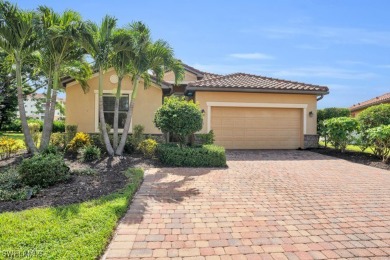 Lake Home For Sale in Fort Myers, Florida