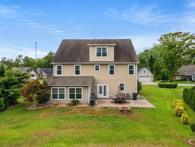 Welcome to this spacious three-story home with peaceful pond - photo 35