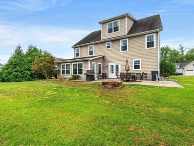 Welcome to this spacious three-story home with peaceful pond - photo 38