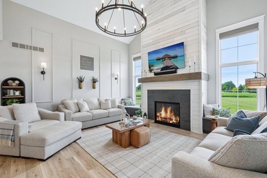 Exceptional 2022 custom home by Jeff Horwath on 2+ private acres - photo 3