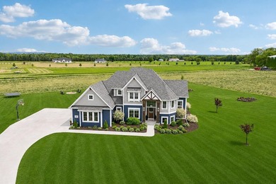 Exceptional 2022 custom home by Jeff Horwath on 2+ private acres - photo 4