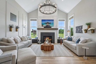 Exceptional 2022 custom home by Jeff Horwath on 2+ private acres - photo 8
