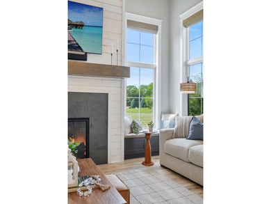 Exceptional 2022 custom home by Jeff Horwath on 2+ private acres - photo 9