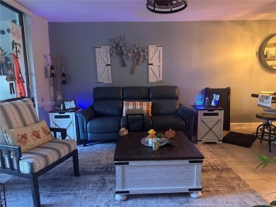 Lake Condo For Sale in Sunrise, Florida