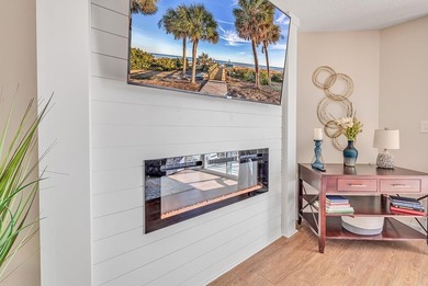 This upscale 2-bedroom, 2-bath luxury villa offers the perfect - photo 11