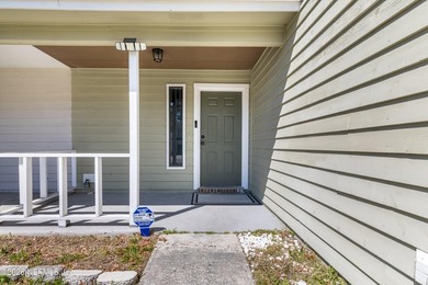 Discover your dream home in an unbeatable location! This - photo 12