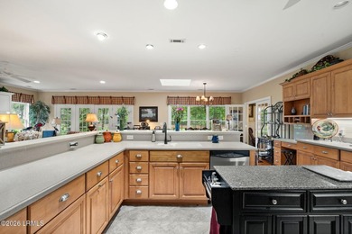 Bright and Lovely Home Designed for Single-Level Living! Open - photo 13