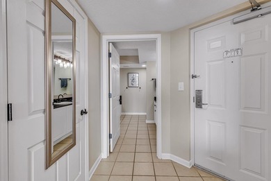 This upscale 2-bedroom, 2-bath luxury villa offers the perfect - photo 19