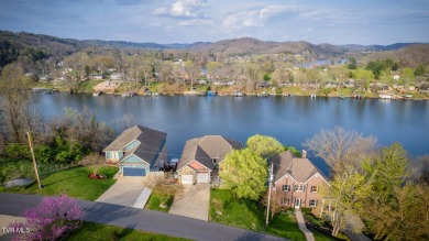 Patrick Henry Lake Home For Sale in Kingsport Tennessee