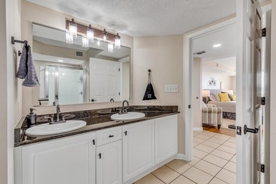 This upscale 2-bedroom, 2-bath luxury villa offers the perfect - photo 22