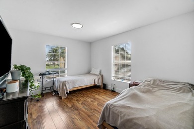 Beautifully renovated 2-bedroom, 2-bath end-unit condo in the - photo 22