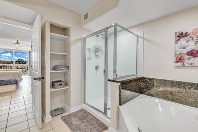 This upscale 2-bedroom, 2-bath luxury villa offers the perfect - photo 23