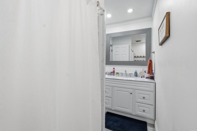 Experience luxury lakefront living on Lake Hamilton in Hot - photo 28