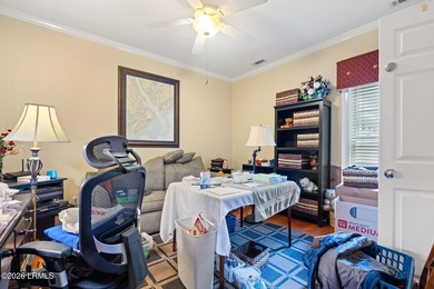 Bright and Lovely Home Designed for Single-Level Living! Open - photo 30