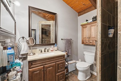 Experience luxury lakefront living on Lake Hamilton in Hot - photo 32