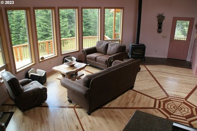 Ocean View Acreage!!! Charming two-bedroom, one-bath artist - photo 10