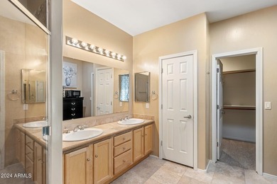 PREMIUM FURNISHED !! WATERFRONT W/EXPANSIVE LAKESIDE VIEWS! This - photo 22
