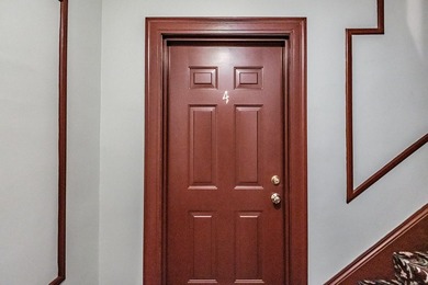Welcome to 199 Vaughan Street #4, a classic Portland West End - photo 2