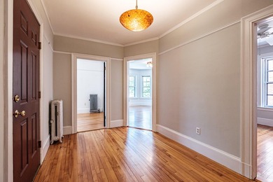 Welcome to 199 Vaughan Street #4, a classic Portland West End - photo 4