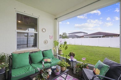 Welcome to this inviting 3-bedroom, 2-bathroom single-story home - photo 24