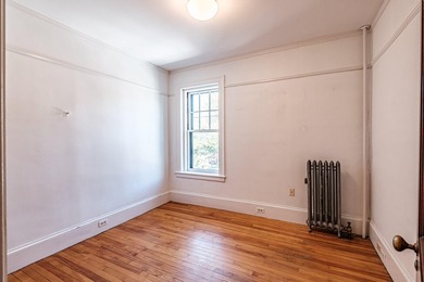 Welcome to 199 Vaughan Street #4, a classic Portland West End - photo 5