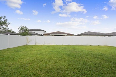Welcome to this inviting 3-bedroom, 2-bathroom single-story home - photo 27