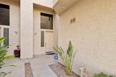 PREMIUM FURNISHED !! WATERFRONT W/EXPANSIVE LAKESIDE VIEWS! This - photo 29