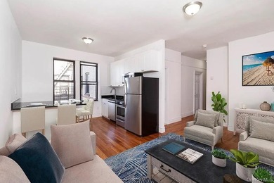 Conveniently located near Northern Blvd and the LIRR Broadway - photo 2