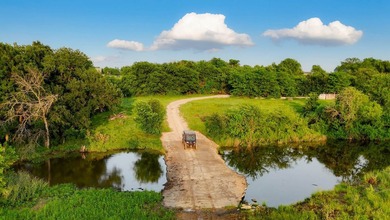Spanning approximately 43 acres in the heart of Northlake, this - photo 9