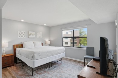 Welcome to one of the best opportunities in Pointe Royale! This - photo 16
