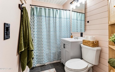 Motivated Seller! *NEW ROOF June 2026* Welcome to your charming - photo 20