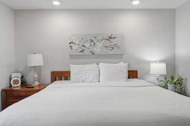 Welcome to one of the best opportunities in Pointe Royale! This - photo 23