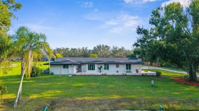 Impeccable 10-Acre *High-and-Dry* Estate: A Masterpiece of - photo 3