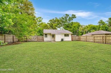 Motivated Seller! *NEW ROOF June 2026* Welcome to your charming - photo 27