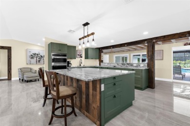 Impeccable 10-Acre *High-and-Dry* Estate: A Masterpiece of - photo 8
