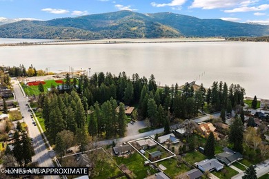 Tastefully updated South Sandpoint mid-century home with - photo 2