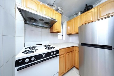 Rare-find oversized 2-family brick home with 8 bedrooms, 5 full - photo 13