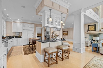 Welcome to an extraordinary oceanfront estate nestled behind - photo 16