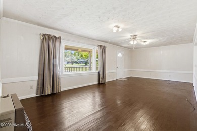 Situated on a rare full acre with no HOA, this cute brick home - photo 8